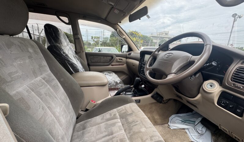 
								1998 Toyota Landcruiser full									