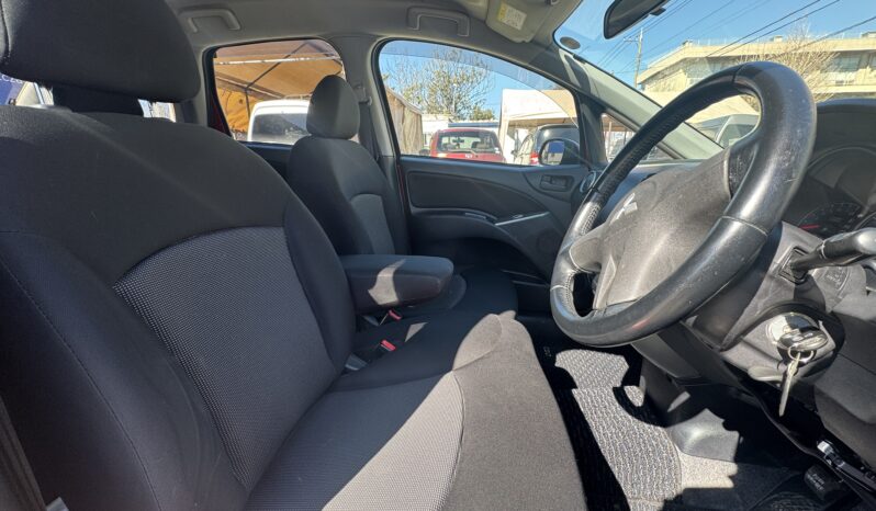 
								2009 Mitsubishi Colt full									