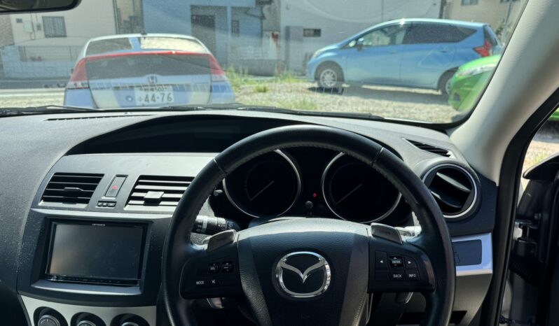 
								2011 Mazda Axela Sport full									