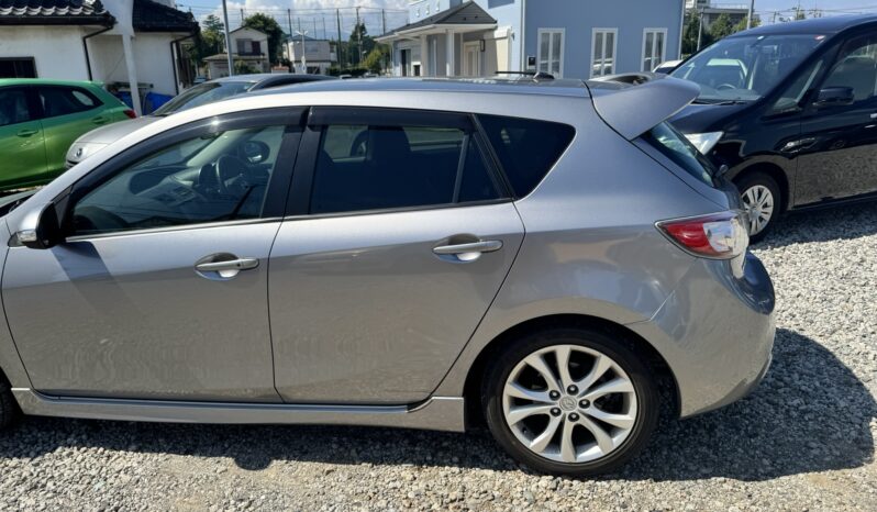 
								2011 Mazda Axela Sport full									