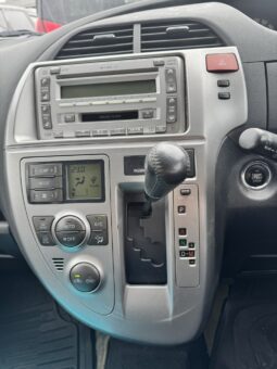 
										2007 Toyota Ractis full									