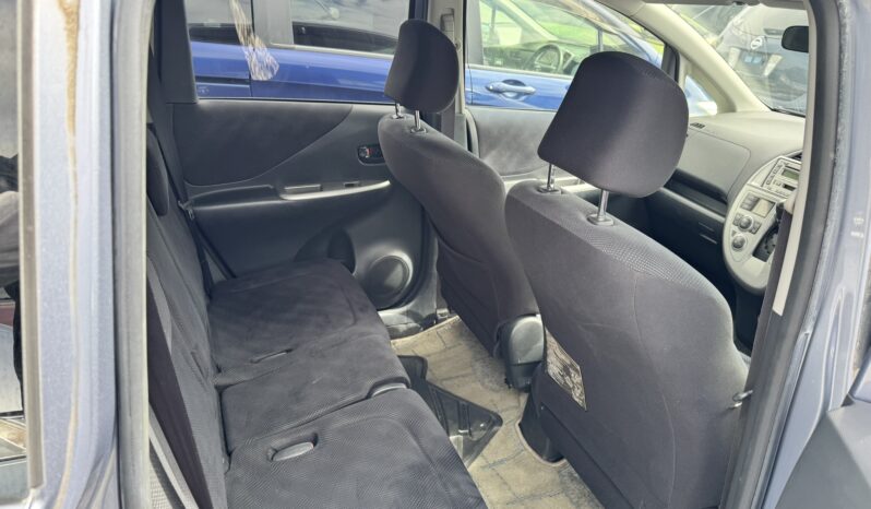 
								2007 Toyota Ractis full									