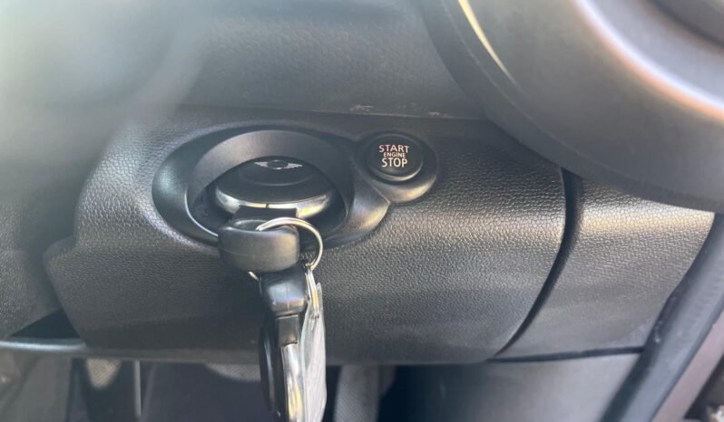
								2011 BMW Mini Crossover full									