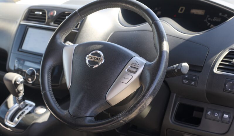 
								2013 Nissan Serena S-Hybrid full									