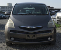 
										2006 Toyota Ractis full									