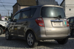 
										2006 Toyota Ractis full									
