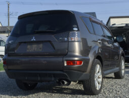 
										2010 Mitsubishi Outlander full									