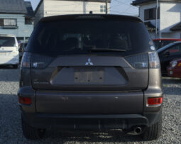 
										2010 Mitsubishi Outlander full									
