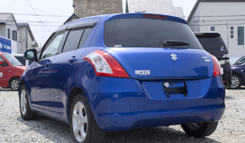
								2011 Suzuki Swift full									