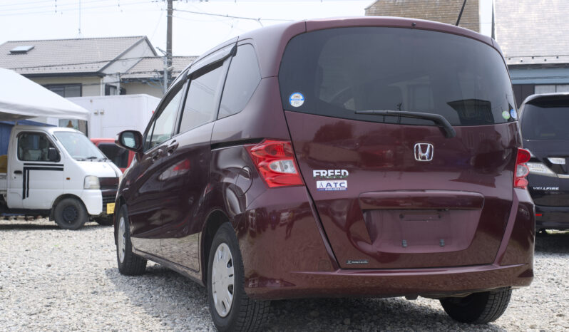 
								2009 Honda Freed full									