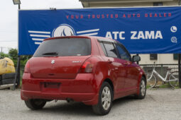 
										2005 Suzuki Swift full									