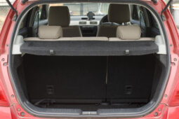 
										2005 Suzuki Swift full									