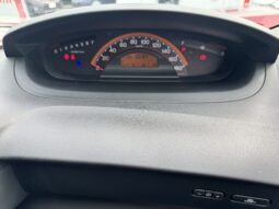 
										2010 Honda Freed full									