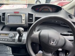 
										2010 Honda Freed full									
