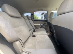 
										2010 Mitsubishi Outlander full									