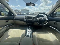 
										2010 Mitsubishi Outlander full									