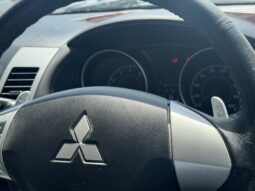 
										2010 Mitsubishi Outlander full									