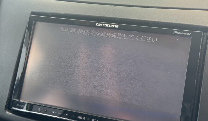 
								2011 Suzuki Swift full									