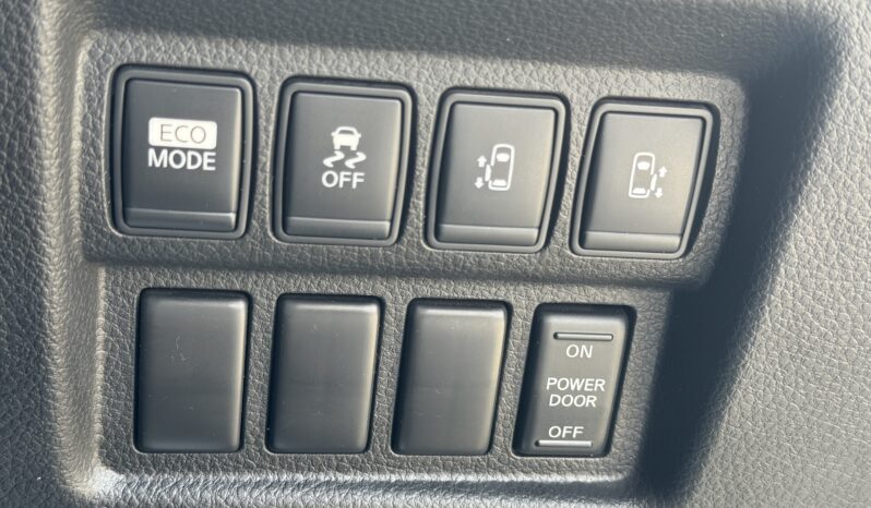 
								2011 Nissan ElGrand full									