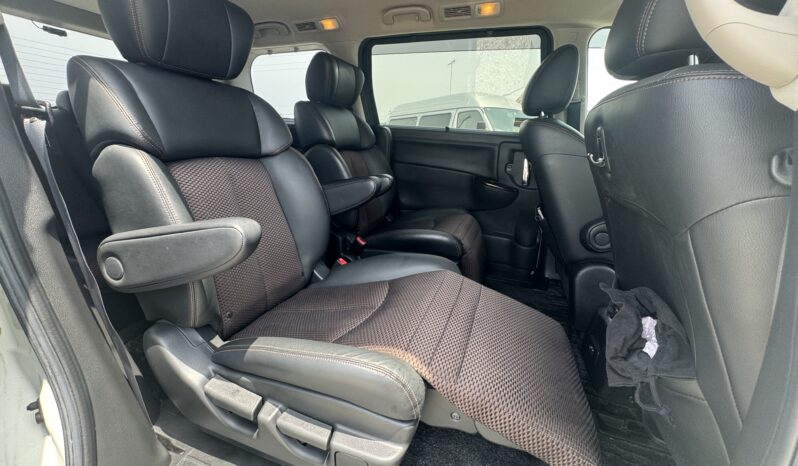 
								2011 Nissan ElGrand full									