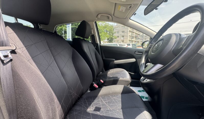 
								2012 Mazda Demio full									