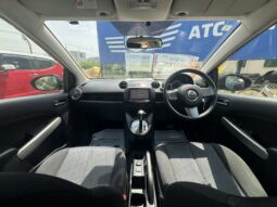 
										2012 Mazda Demio full									
