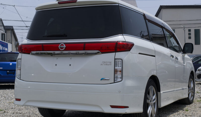 
								2011 Nissan ElGrand full									