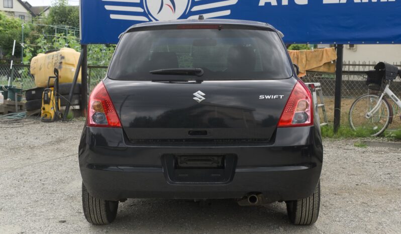 
								2009 Suzuki Swift full									