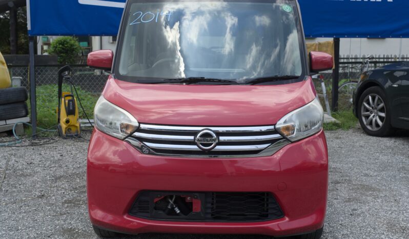 
								2014 Nissan Roox full									