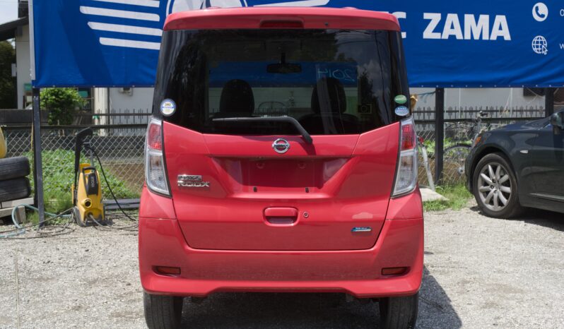 
								2014 Nissan Roox full									