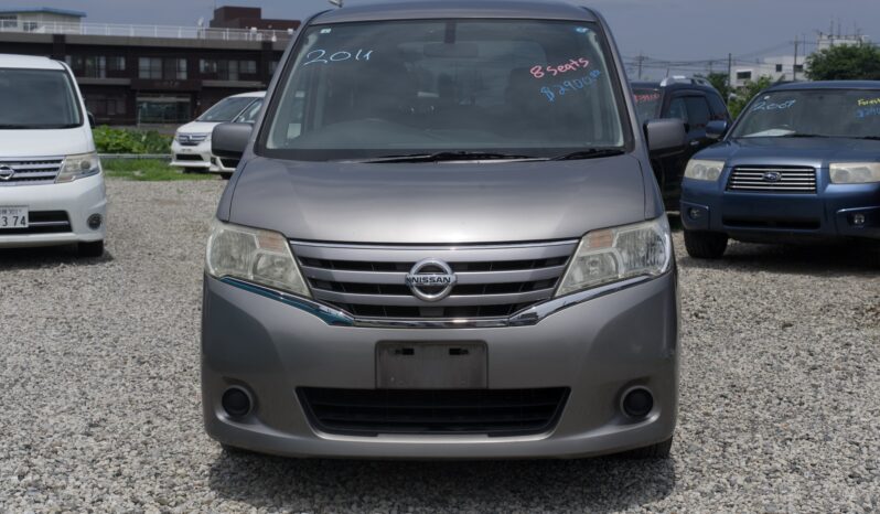 
								2011 Nissan Serena full									