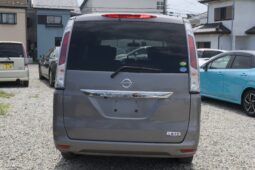 
										2011 Nissan Serena full									