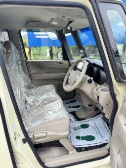 
										2013 Honda N-Box full									
