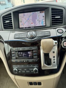 
										2010 Nissan Elgrand full									