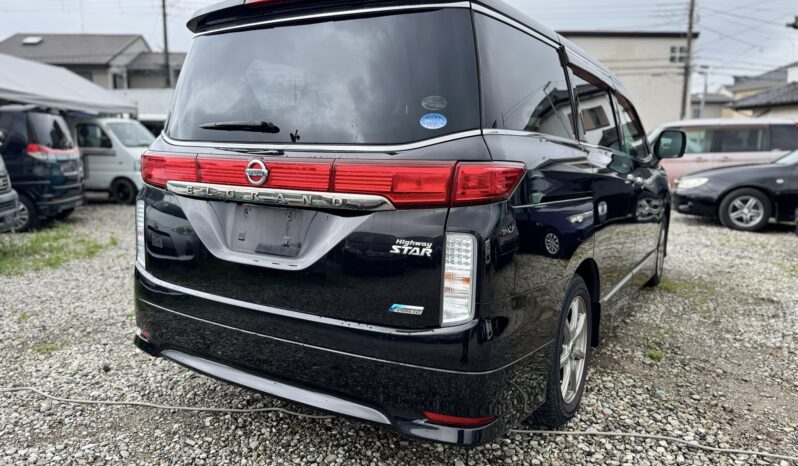 
								2011 Nissan Elgrand full									