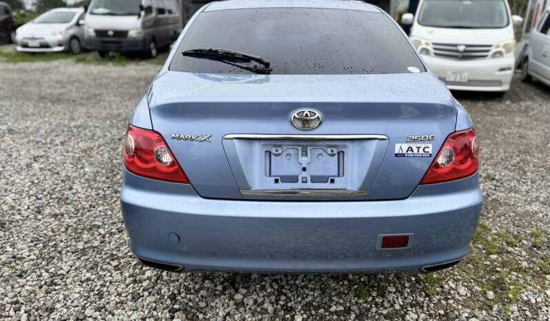 
								2005 Toyota Mark X full									