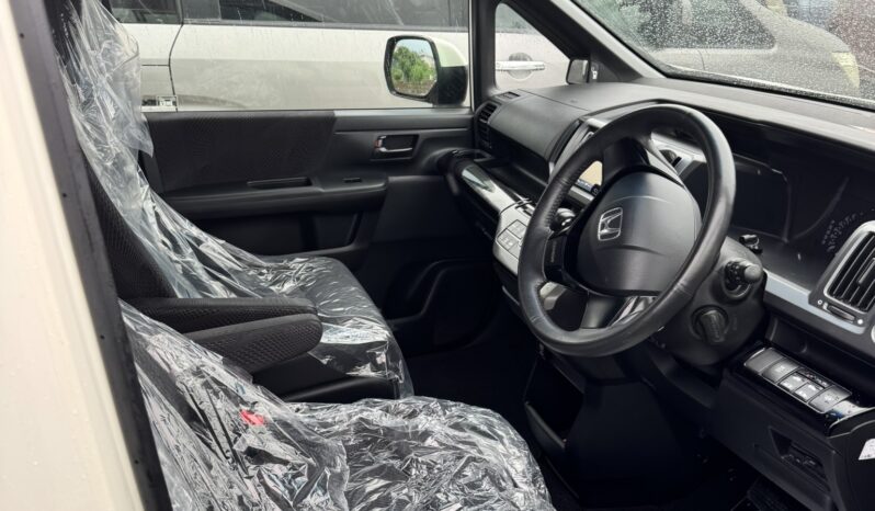 
								2010 Honda StepWagn Spada full									