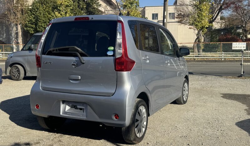 
2015 Nissan Days full									