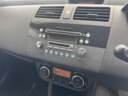 
										2009 Suzuki Swift full									