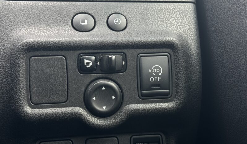
								2013 Nissan Note full									