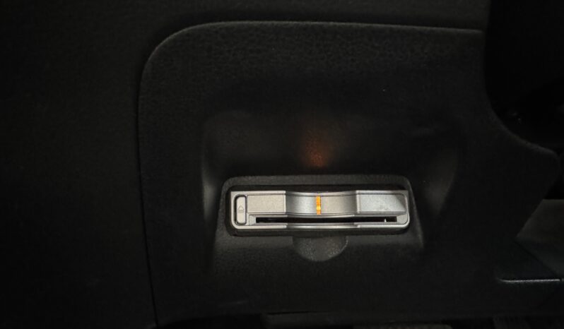 
								2010 Honda Fit Hybrid full									