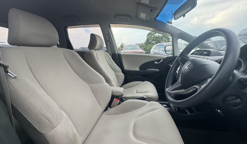 
								2010 Honda Fit Hybrid full									