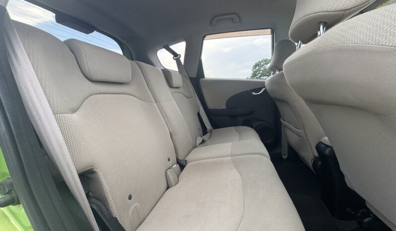 
								2010 Honda Fit Hybrid full									