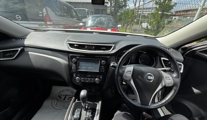
								2016 Nissan Xtrail full									