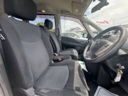 
										2011 Nissan Serena full									