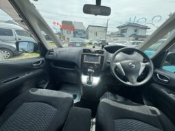 
										2011 Nissan Serena full									