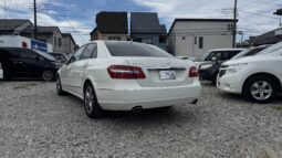 
										2009 Mercedes-Benz E300 full									