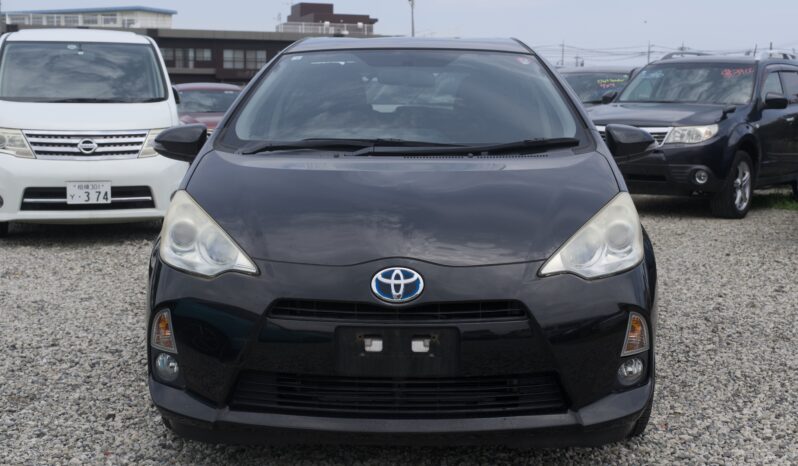 
								2012 Toyota Aqua full									