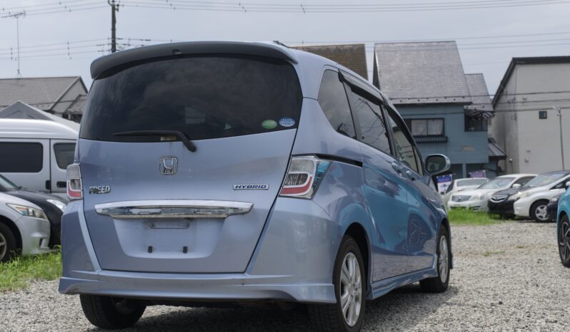 
								2012 Freed Hybrid full									