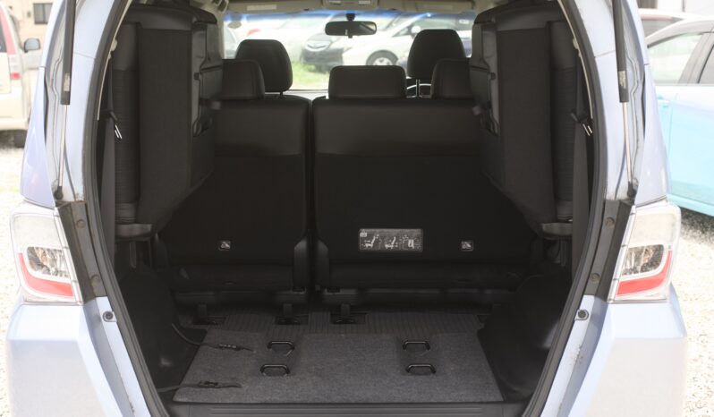 
								2012 Freed Hybrid full									